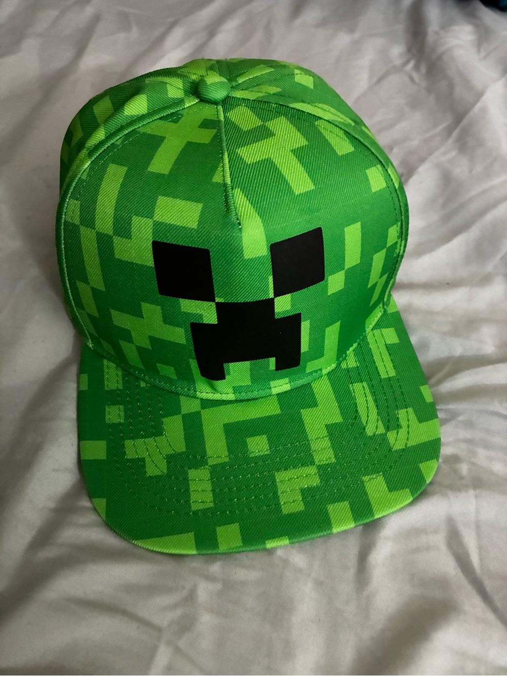 Minecraft SnapBack Hat - Picture 2 of 5